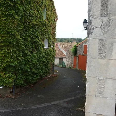 Ivy House Casa de Férias L'Isle-Jourdain (Vienne)