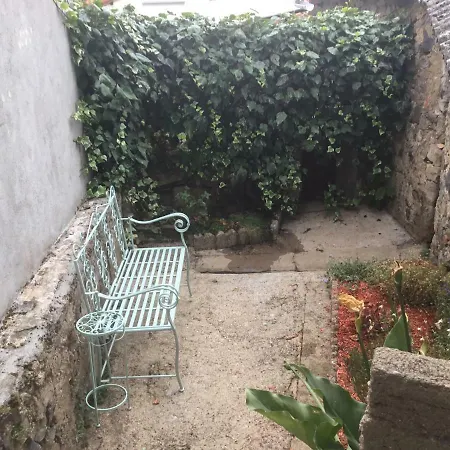 Casa de Férias Ivy House L'Isle-Jourdain (Vienne)